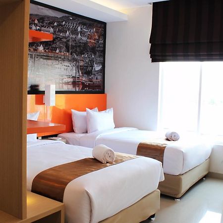 Bliss Soetta Hotel Semarang Luaran gambar