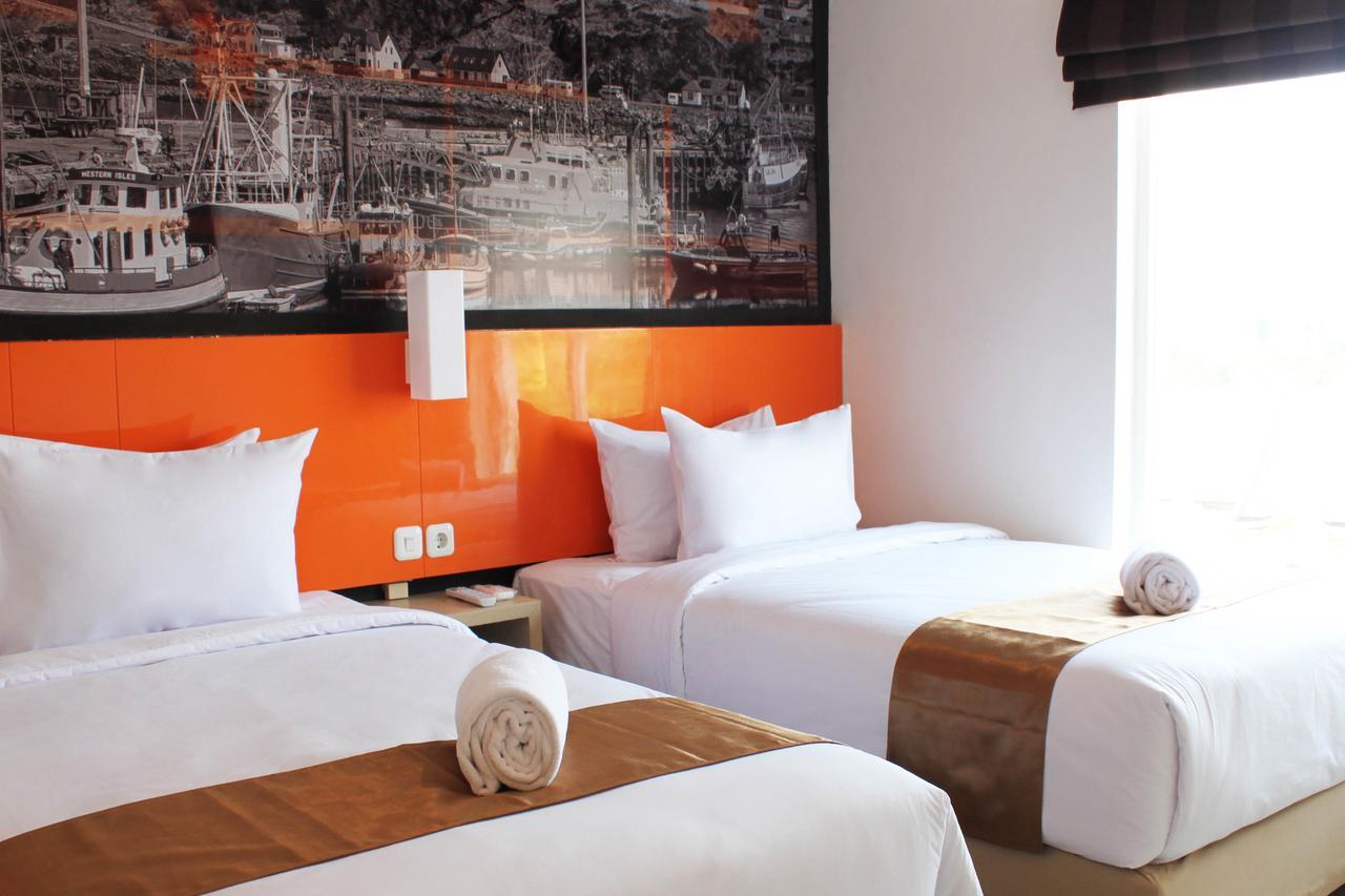 Bliss Soetta Hotel Semarang Luaran gambar