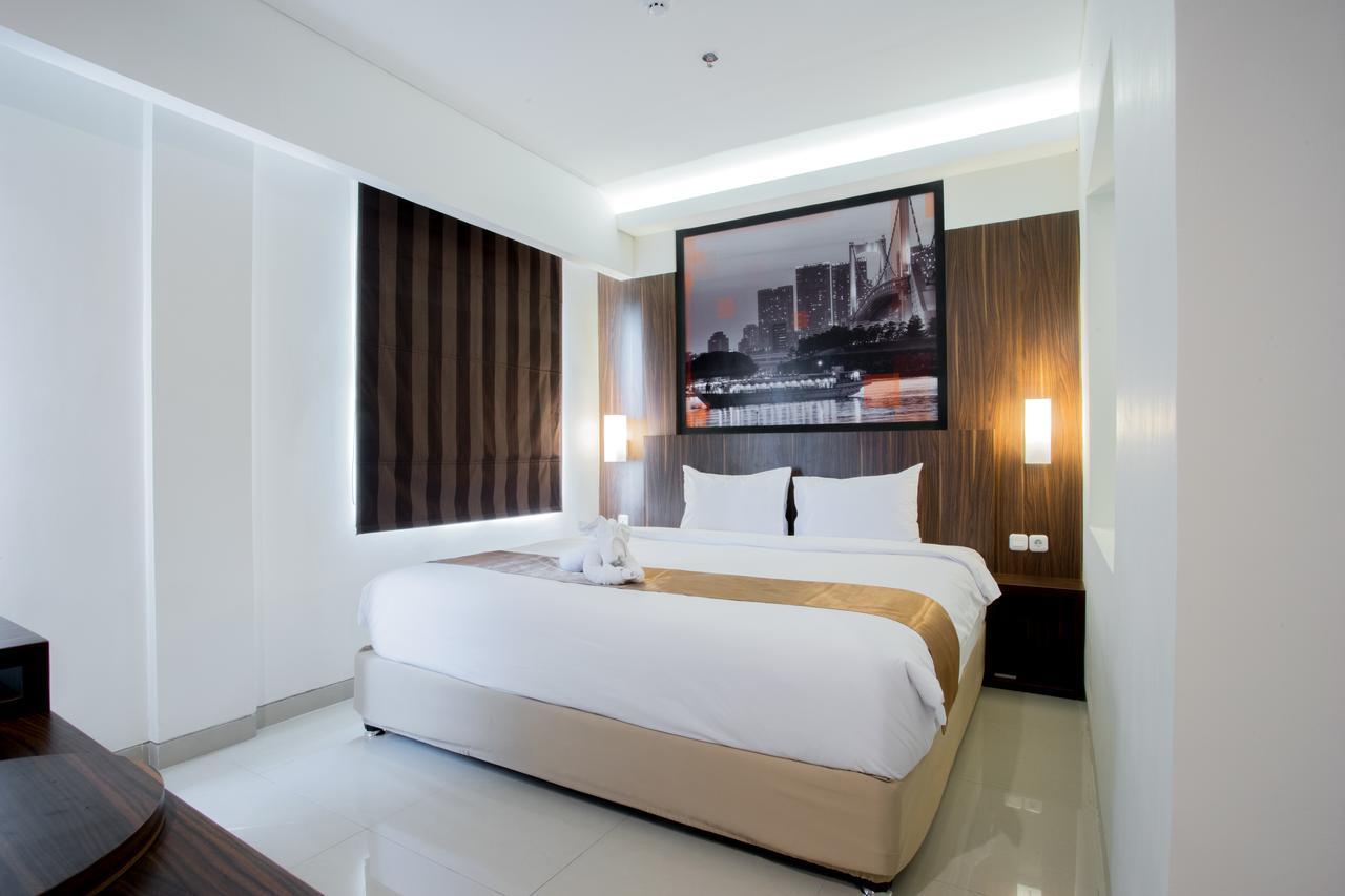 Bliss Soetta Hotel Semarang Luaran gambar