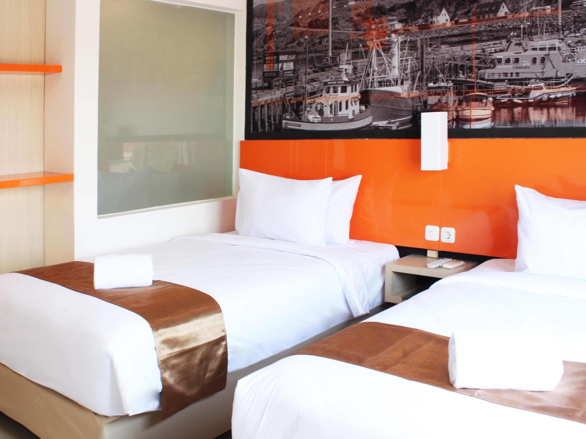 Bliss Soetta Hotel Semarang Luaran gambar